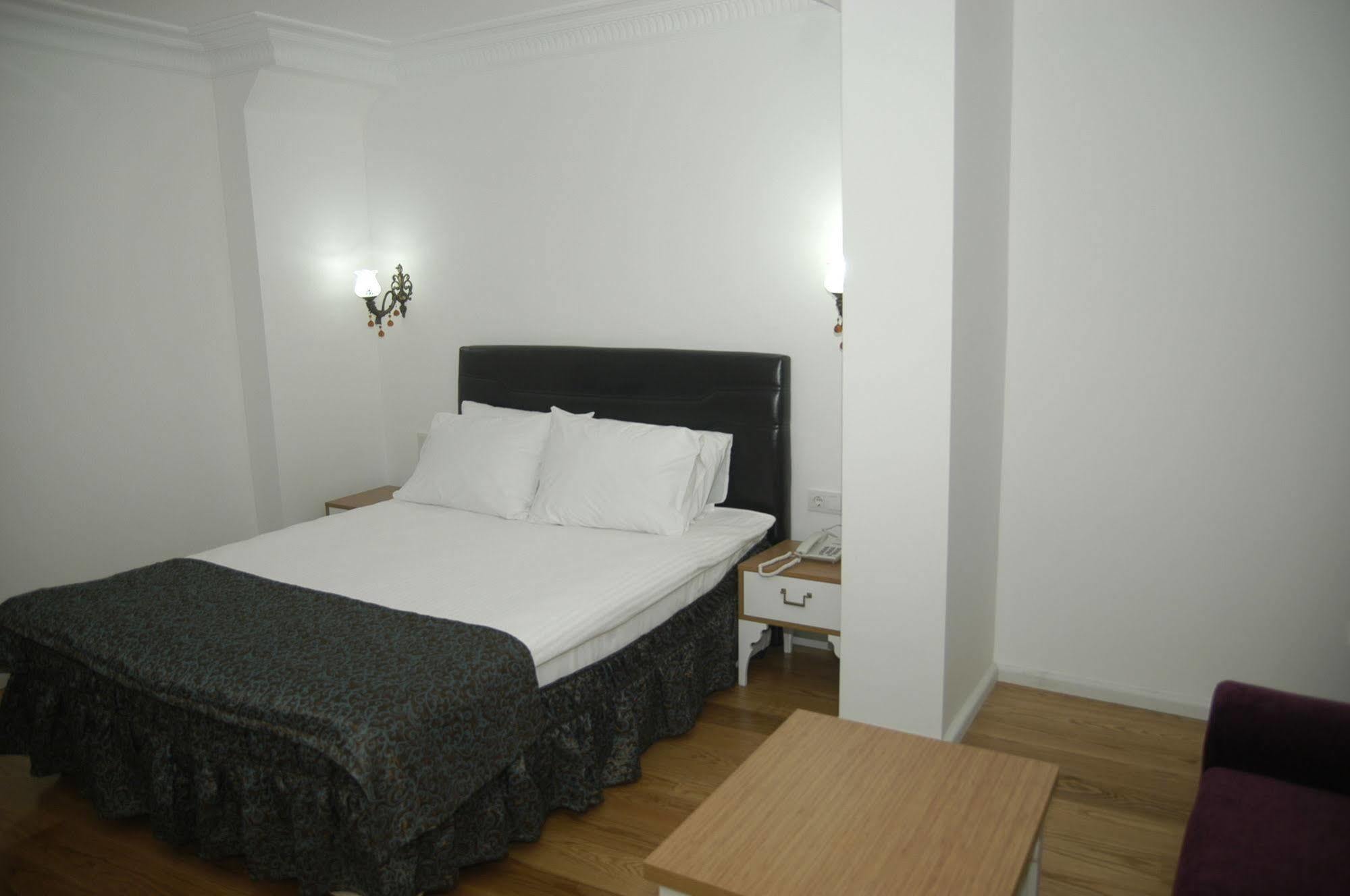 Jakaranda Hotel Istambul Exterior foto