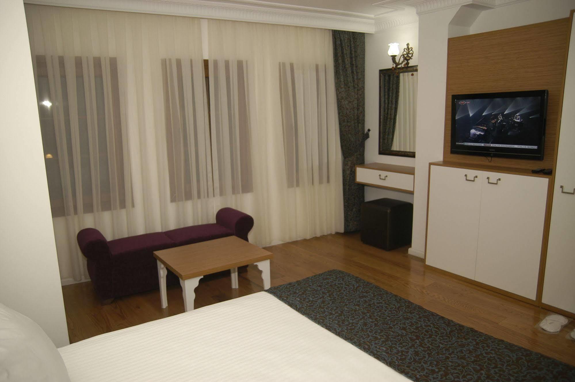 Jakaranda Hotel Istambul Exterior foto