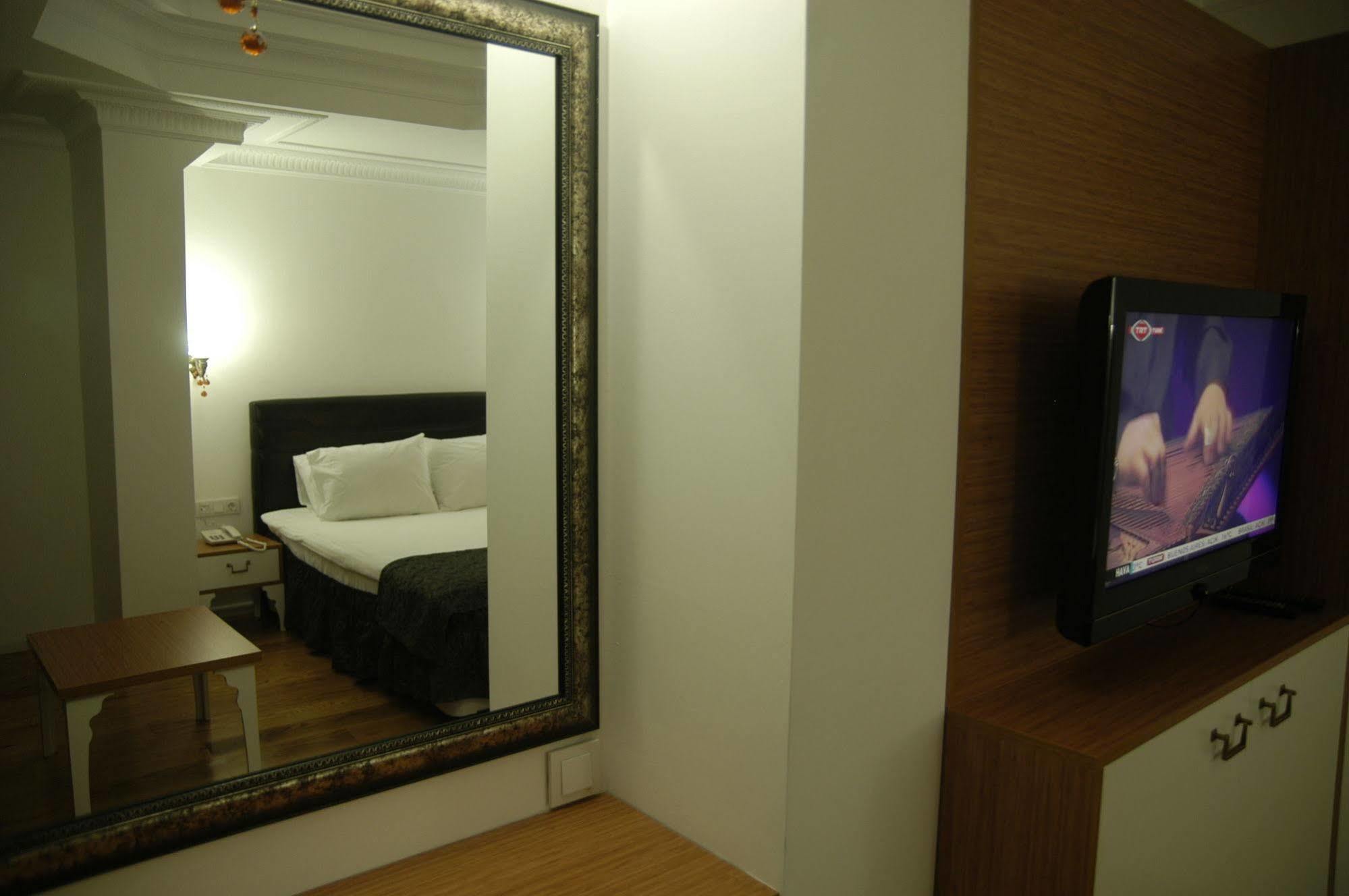 Jakaranda Hotel Istambul Exterior foto