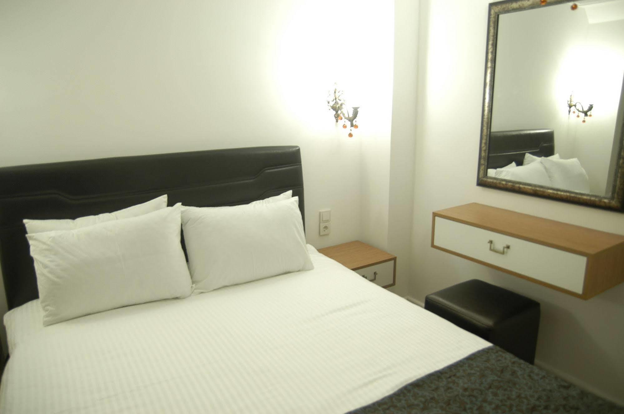 Jakaranda Hotel Istambul Exterior foto